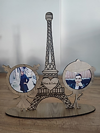 Eyfel Kulesi Ahşap Fotoğraf Çerçeveli Kalpli İsim Kazımalı Kişiye Özel